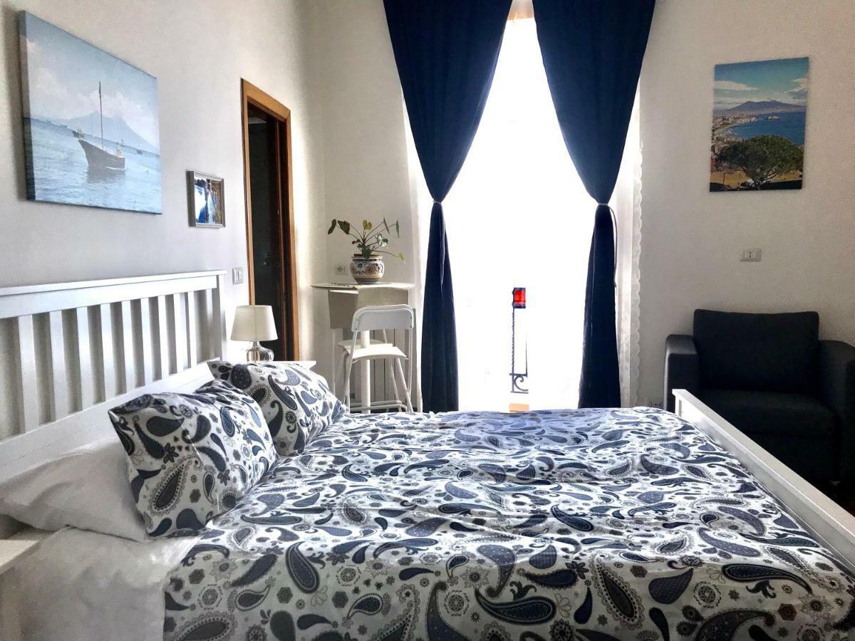 Отель Casa Annamaria Неаполь Экстерьер фото
